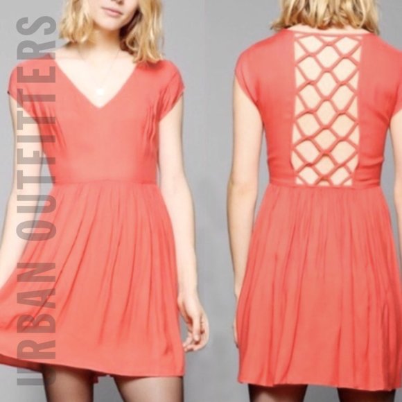 SILENCE + NOISE Lattice Back Babydoll Dress - Picture 2 of 8